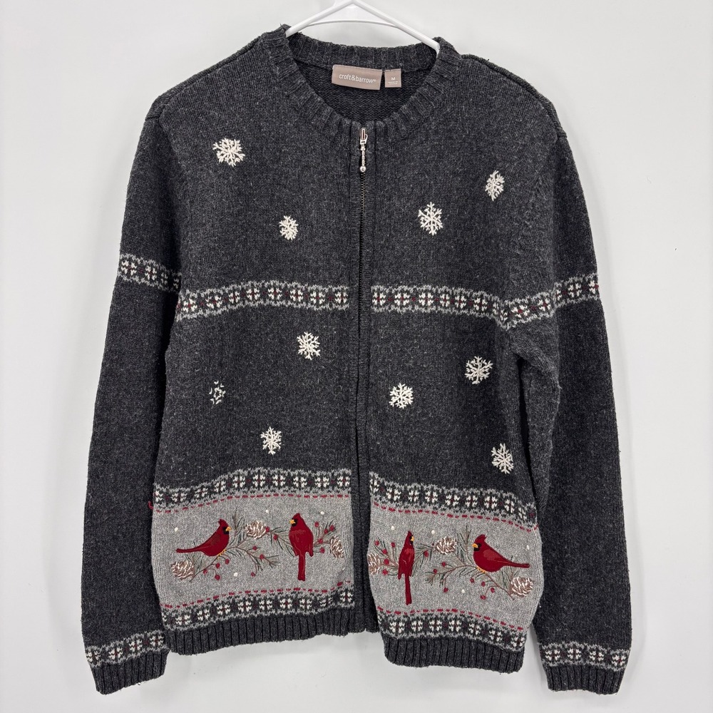 Croft & Barrow Cardigan Sweater Womens Medium Gray Excellent Cardinal Snowflake